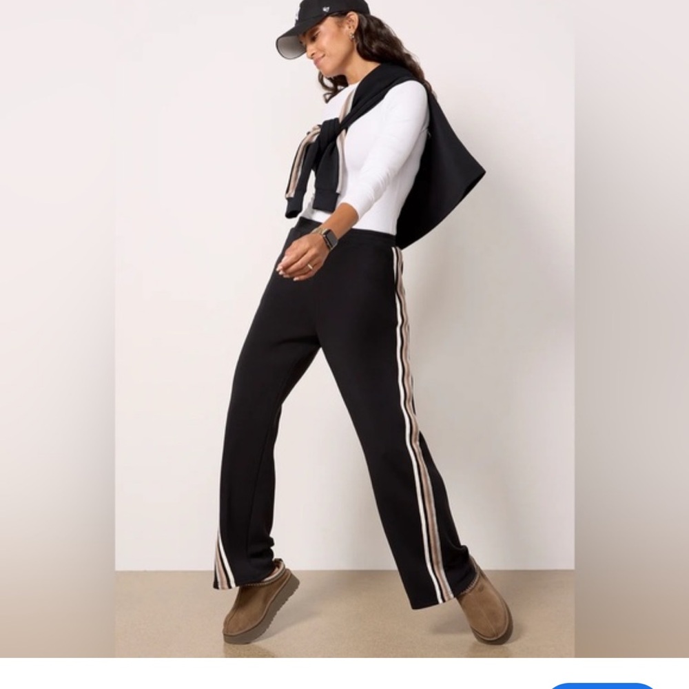 BNWT!! Spiritual gangster x evereve embry track pants